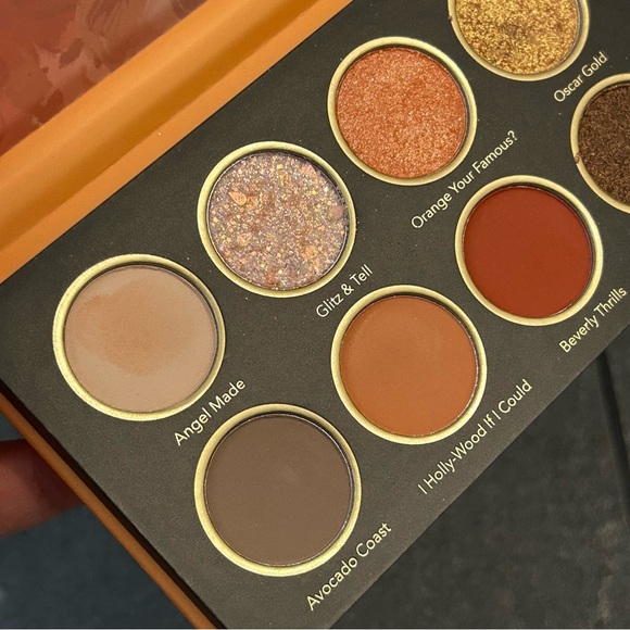 Stay Juicy Los Angeles Eyeshadow Palatte - Picture 9 of 9